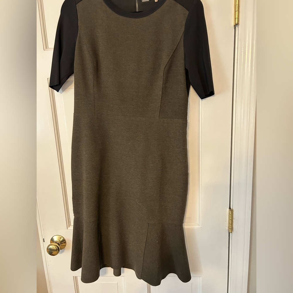 Elie Tahari Olive and Black Short Sleeve Midi Fit-and-Flare Dress